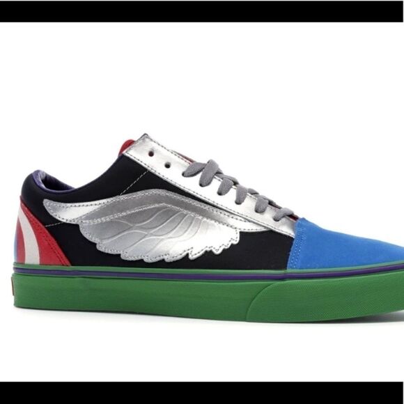 COLLECTOR’S Vans Old Skool Marvel What The Avengers suede low top sneakers - Picture 13 of 13